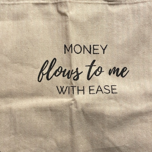 Tote - Picture 3 of 4